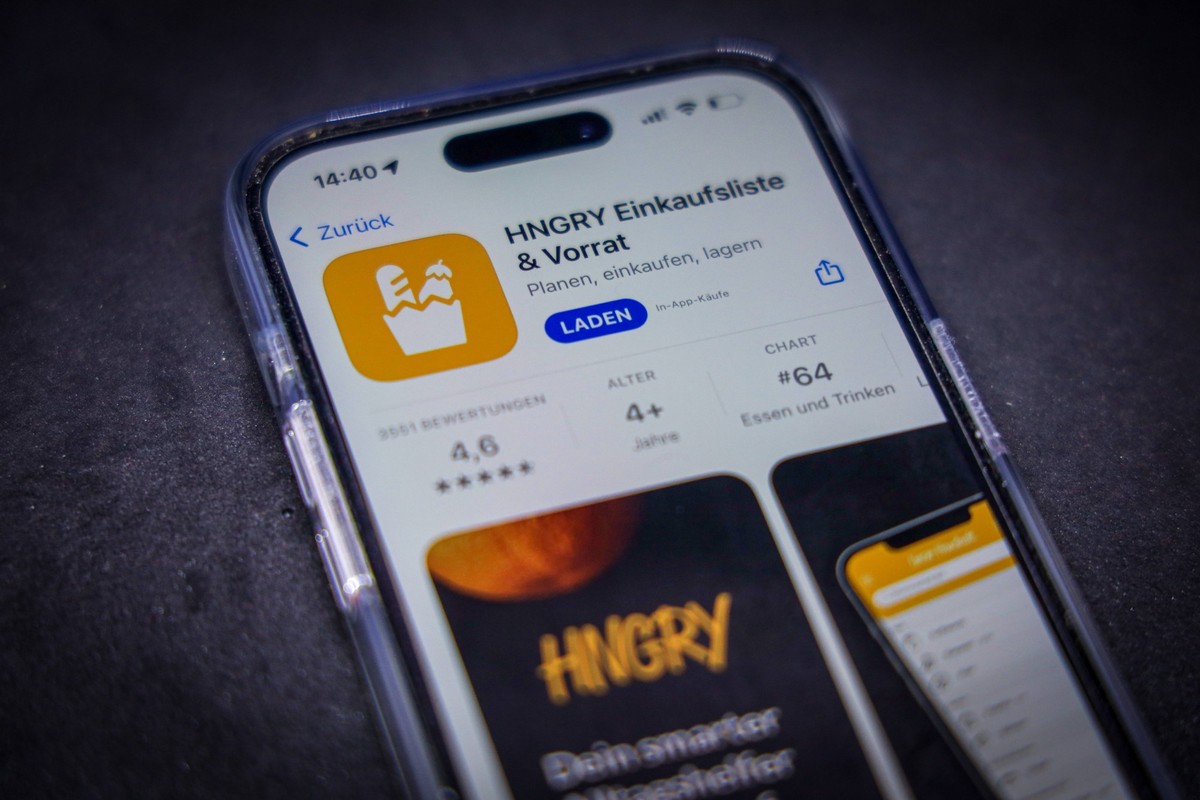 App Store - Apple 20.02.2023: Apple App Store auf einem iPhone. Nützliche Apps für jeden Tag Für leckeres Essen - HNGRY Einkaufsliste &amp; Vorrat *** App Store Apple 20 02 2023 Apple App Store on an  ...