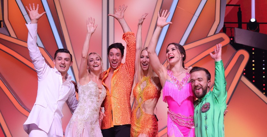 COLOGNE, GERMANY - MAY 13: Janin Ullmann, Zsolt Sándor Cseke, René Casselly, Kathrin Menzinger, Mathias Mester and Renata Lusin pose on stage during the 11th show of the 15th season of the television  ...