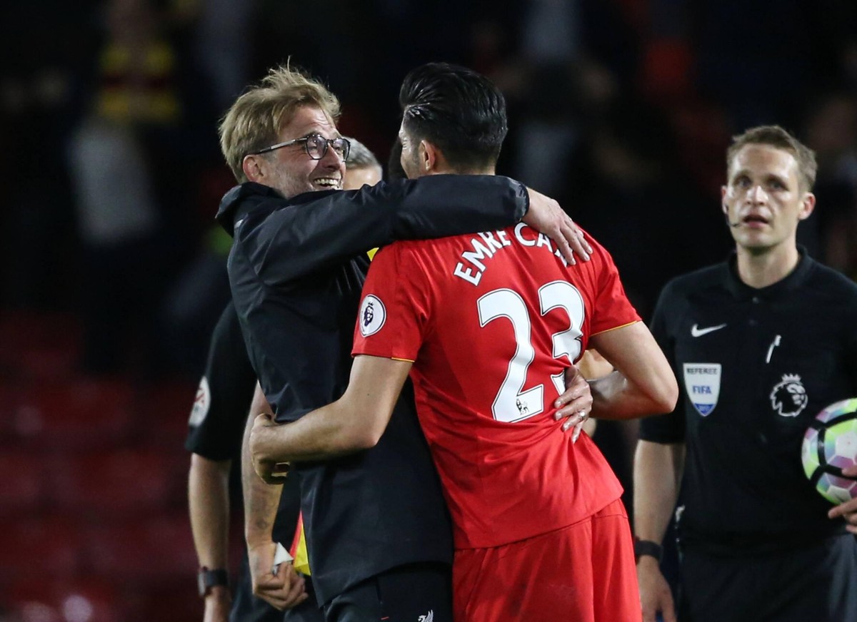 Jürgen Klopp (l.) ist "ein cooler Typ", sagt Emre Can.
