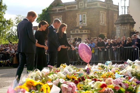 . 10/09/2022. Windsor, United Kingdom. William , Prince of Wales and Catherine, Princess of Wales , William and Kate Middleton together with Prince Harry and Meghan Markle , the Duke and Duchess of Su ...