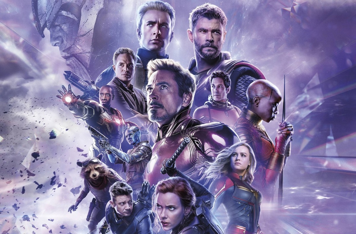 Avengers: Endgame 2019 - filmstill Promotional art with Don Cheadle, Robert Downey Jr., Josh Brolin, Chris Evans, Scarlett Johansson, Brie Larson, Jeremy Renner, Paul Rudd, Mark Ruffalo, Chris Hemswor ...