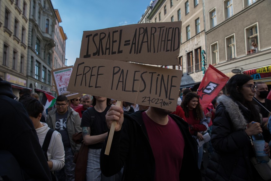 April 23, 2022, Berlin, Germany: Demonstrations in support of Palestinians in the ongoing Israel-Palestinian Conflict have been held across the globe in recent days. Also in Berlin, a large protest wa ...