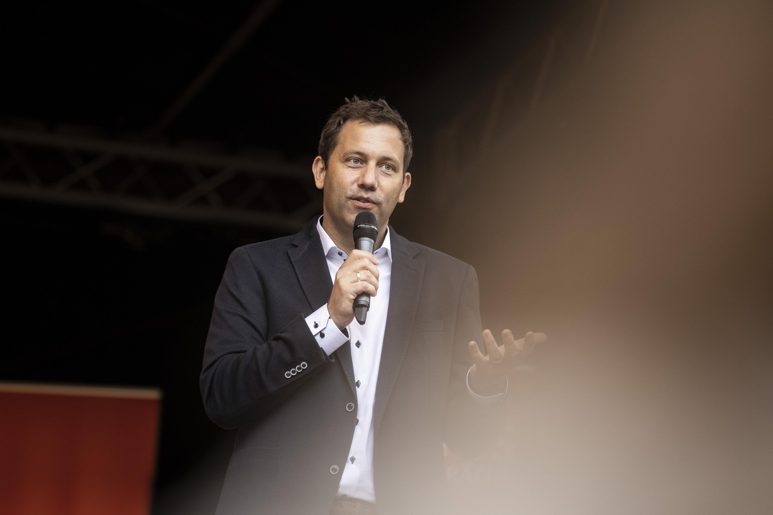 rocksanger und verteidigungspolitiker wer bald spd chef lars klingbeil ist