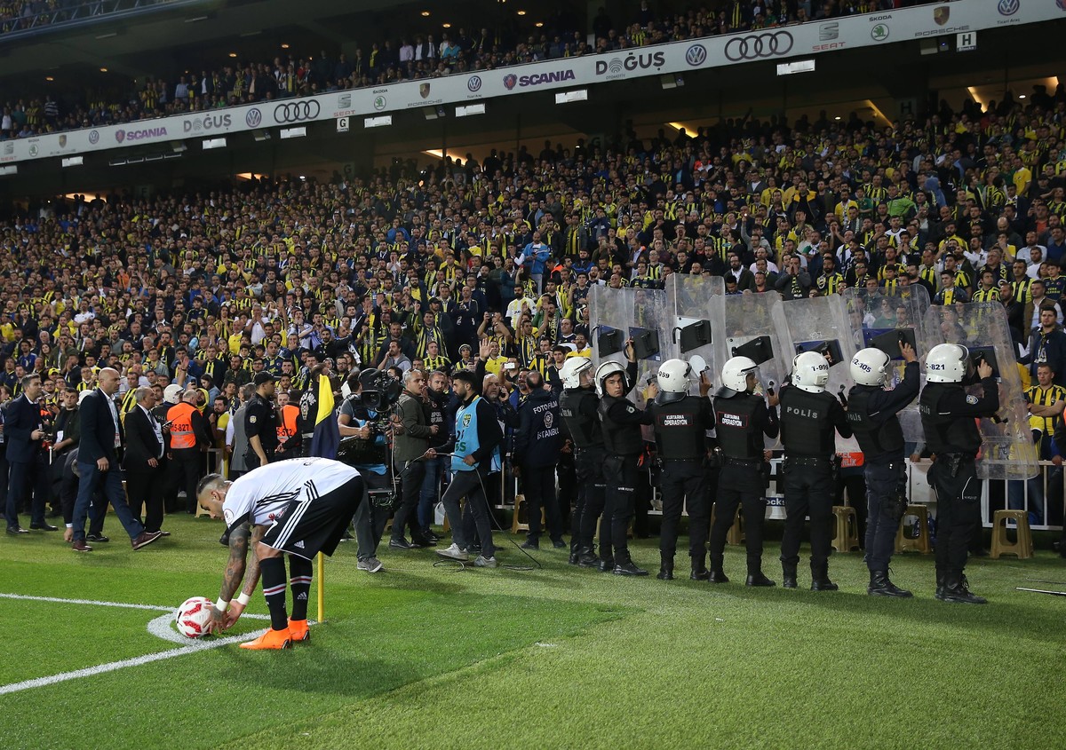 Quaresma Derby