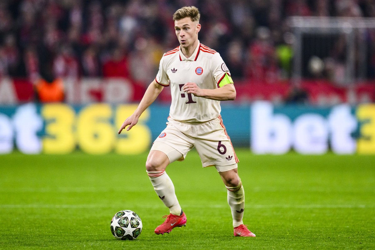 ARCHIV - 05.03.2025, Bayern, München: Fußball: Champions League, Bayern München - Bayer Leverkusen, K.o.-Runde, Achtelfinale, Hinspiele, Allianz Arena. Münchens Joshua Kimmich in Aktion. (zu dpa: «Kim ...