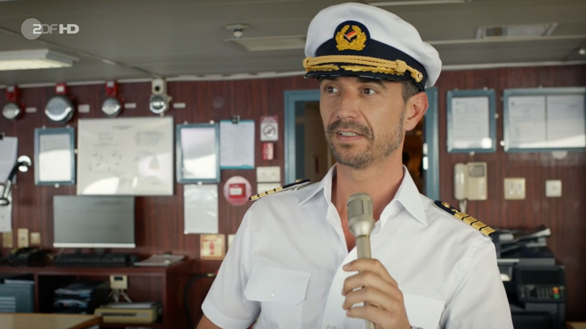 Florian Silbereisen So lief sein TraumschiffDebüt plötzlich taucht