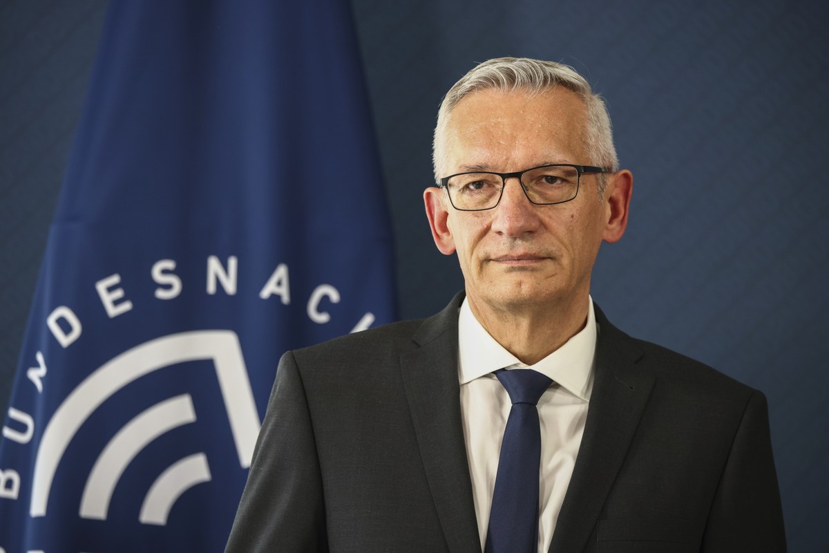 Incoming president of the Federal Intelligence Service BND Martin Jaeger during the day of the handover of the office, in Berlin, Germany, Thursday, Sept. 11, 2025. (Liesa Johannssen/Pool Photo via AP ...