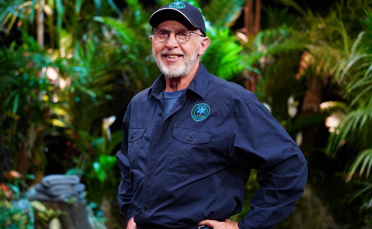 Tag 1: Dschungelprüfung " Tierischer Einlauf". Auch in Deutschland ist Dr. Bob dabei.
Die Verwendung des sendungsbezogenen Materials ist nur mit dem Hinweis und Verlinkung auf TVNOW gesta ...
