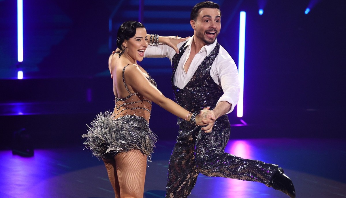 COLOGNE, GERMANY - MARCH 07: Leyla Lahouar and Sergiu Maruster perform on stage during the second show of the 18th season of the television competition show "Let's Dance" at MMC Studios ...