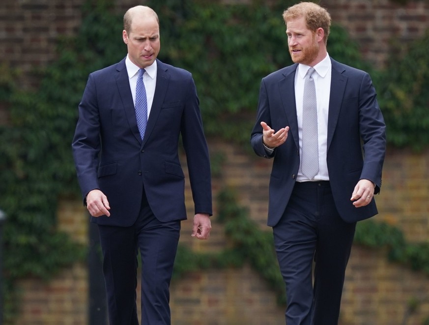 Experto real predice nuevos acontecimientos entre Harry y William