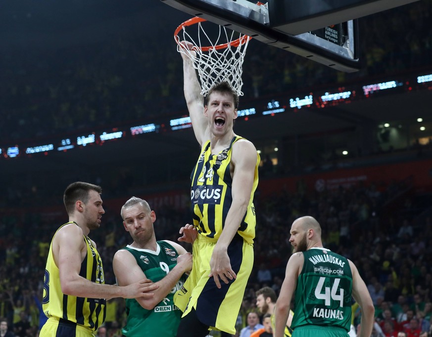 BELGRADE, SERBIA - MAY 18, 2018: Fenerbahce Dogus Istanbul s Marko Guduric (L), Jan Vesely (2nd R) and Zalgiris Kaunas Beno Udrih (2nd L) and Antanas Kavaliauskas (R) in action in their 2017/2018 Euro ...