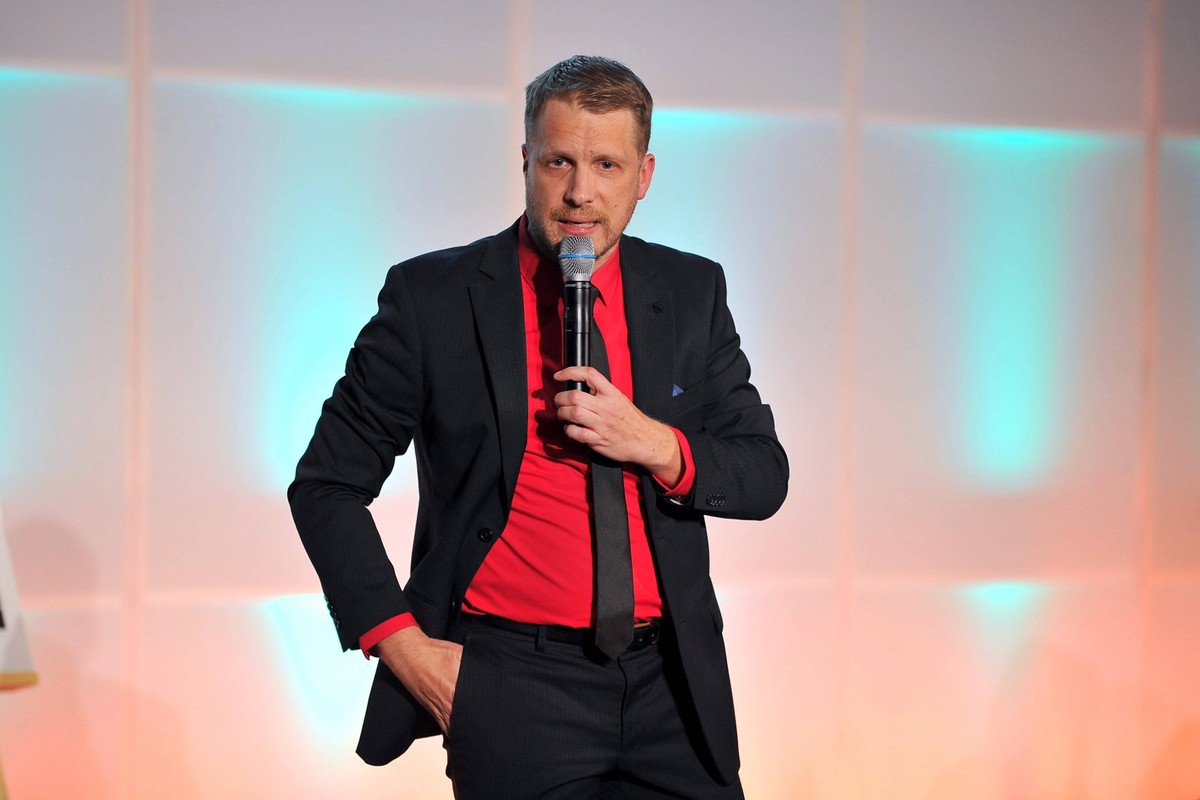 12. Charity-Gala. Oliver Pocher anl��lich der 12. Charity-Gala am 16.12.2023 im Dolce Bad Nauheim. 20231216MWI114224 *** 12 Charity Gala Oliver Pocher on the occasion of the 12 Charity Gala on 16 12 2 ...