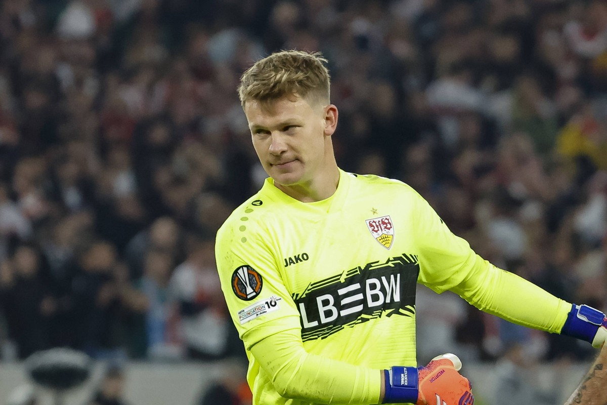 Alexander N�bel, Nubel VfB Stuttgart, 33 , Deutschland, Fussball, UEFA Europa League, 1. Spieltag, 2025/2026, VfB Stuttgart vs. Celta Vigo, 25.09.2025, Arena Stuttgart, Stuttgart, Deutschland Stuttgar ...