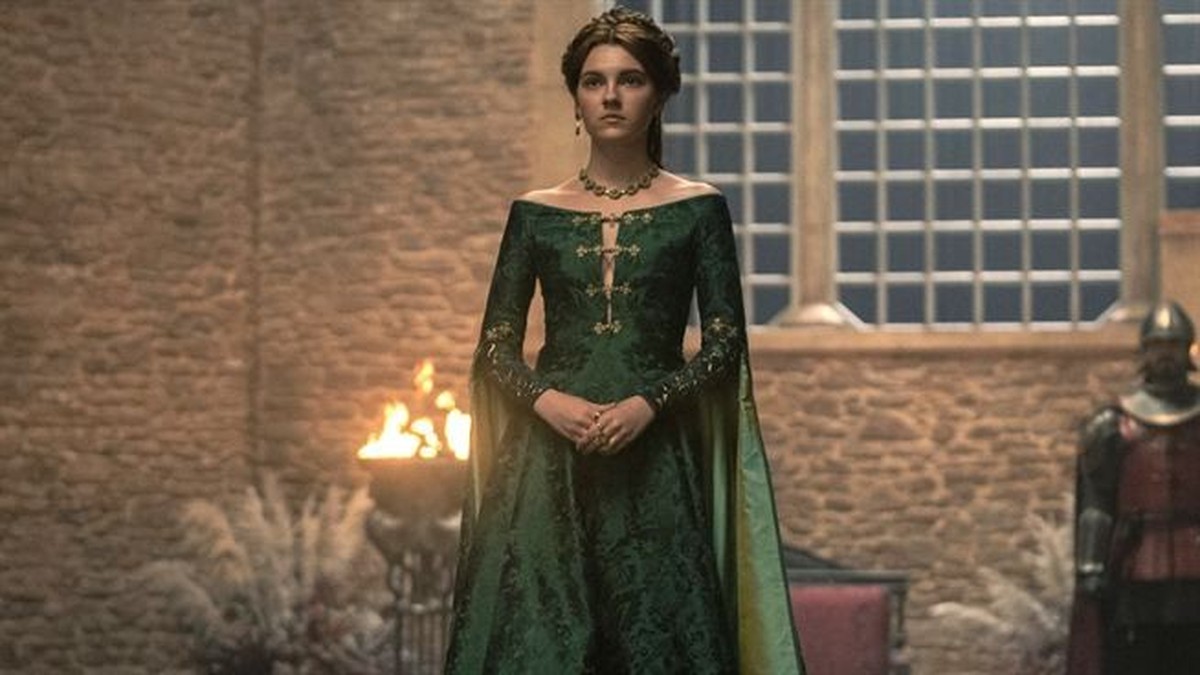 Mit einem grünen Kleid sorgt Alicent in der fünften "House of the Dragon"-Folge für Aufsehen.