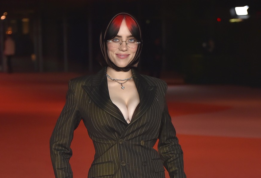 03.12.2023, USA, Los Angeles: Billie Eilish nimmt an der dritten jährlichen Academy Museum Gala im Academy Museum of Motion Pictures teil, Foto: Jordan Strauss/Invision/AP/dpa +++ dpa-Bildfunk +++