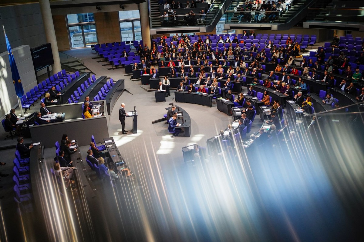 20.10.2022, Berlin: Bundeskanzler Olaf Scholz (SPD) gibt im Bundestag eine Regierungserklärung zum Europäischen Rat ab. Foto: Kay Nietfeld/dpa +++ dpa-Bildfunk +++