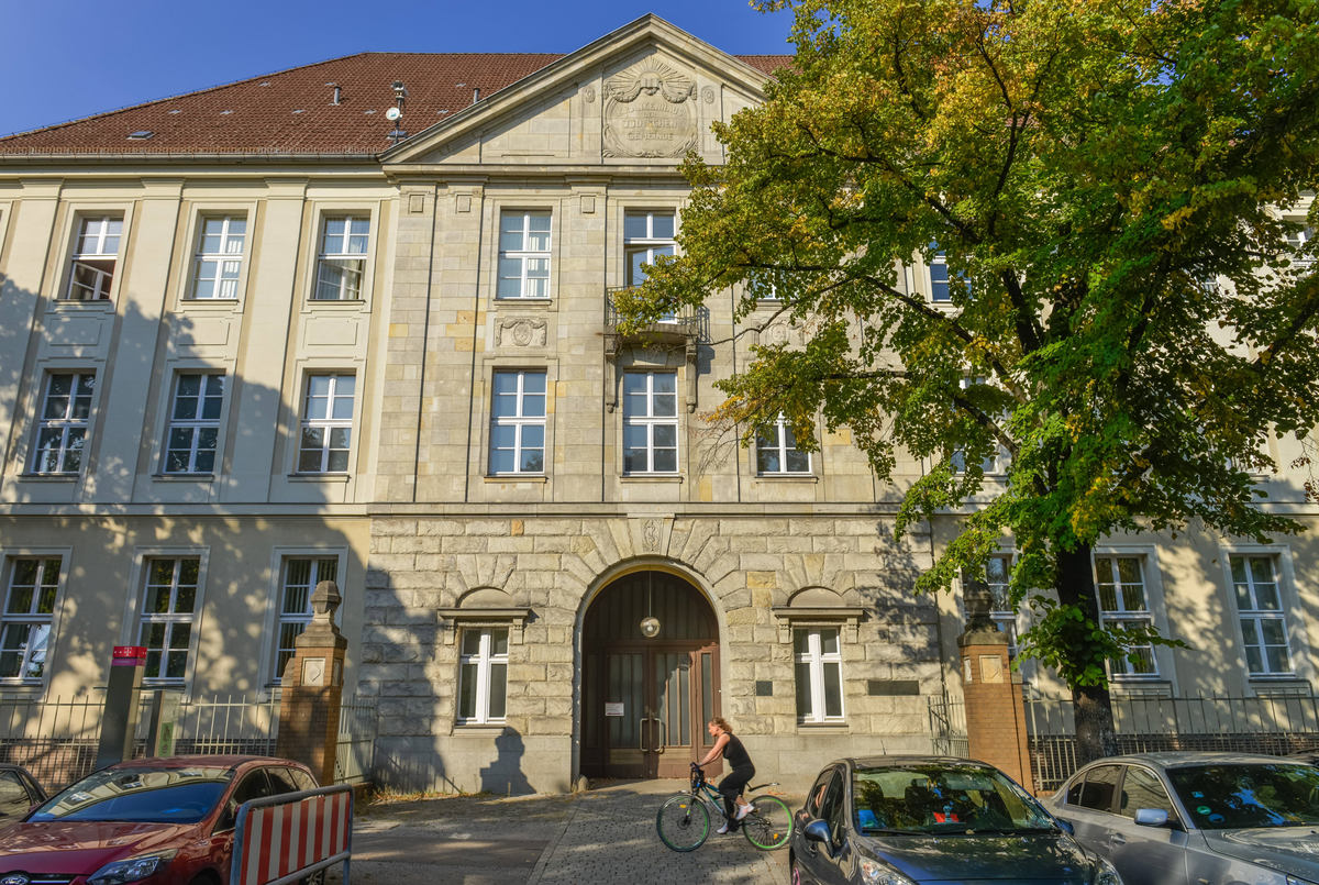 Die Pfleger:innen am Jüdischen Krankenhaus in Berlin treten in den Streik.