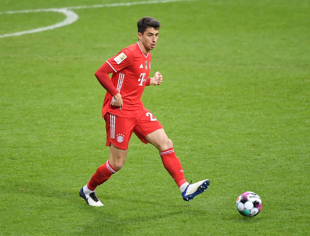 Marc Roca Bayern Muenchen 13.03.2021, Fussball GER, Saison 2020 2021, 1. Bundesliga, 25. Spieltag, SV Werder Bremen - FC Bayern M�nchen 1:3, , Foto: Maik H�lter/TEAM2sportphoto ***DFL regulations proh ...