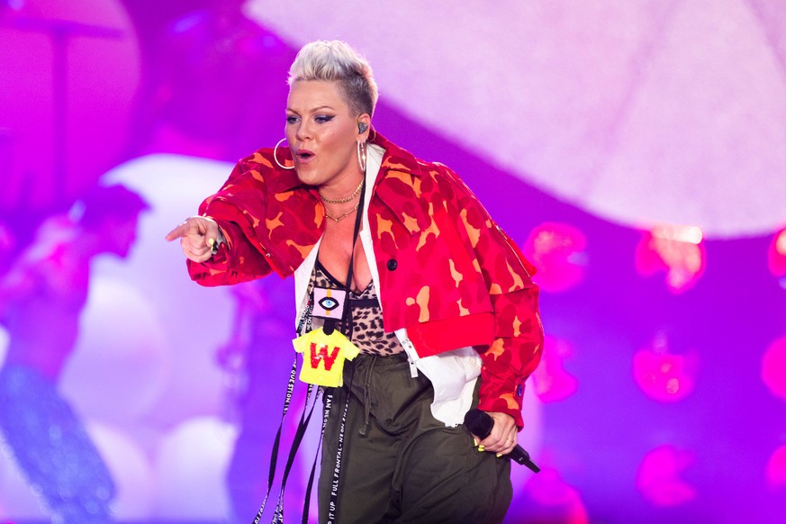 May 29, 2022, Napa, CA, USA: PINK performs during the 2022 BottleRock Napa Valley at Napa Valley Expo on May 29, 2022 in Napa, California. Napa USA - ZUMAs181 20220529_zea_s181_022 Copyright: xImagesp ...