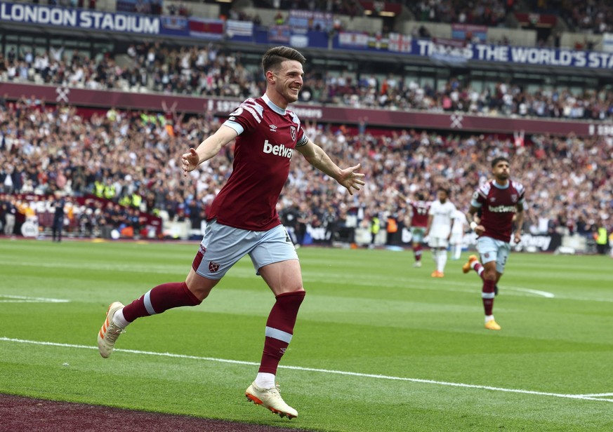 Mandatory Credit: Photo by Simon Dael/Shutterstock 13920097n Declan Rice of West Ham celebrates scoring the equalising goal West Ham United v Leeds United, Premier League, Football, London Stadium, Lo ...