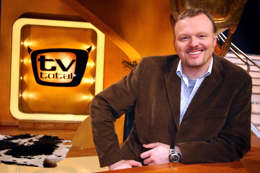 Stefan Raab im Jahr 2004 in seinem TV-Studio.
