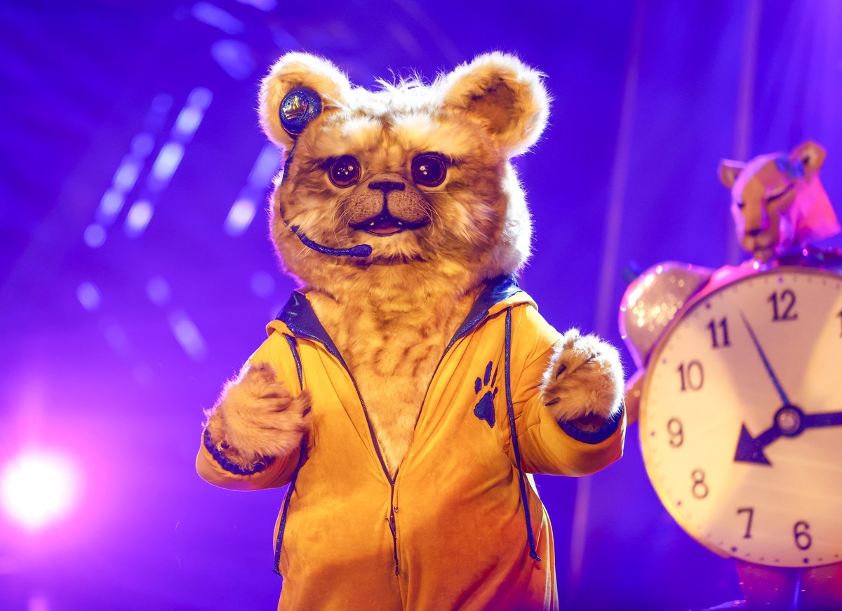 06.04.2024, Nordrhein-Westfalen, Köln: Die Figur &quot;Der Babylöwe&quot; steht in der Prosieben-Show &quot;The Masked Singer&quot; auf der Bühne. (zu dpa: «Hugo Egon Balder als große Kartoffel bei «T ...