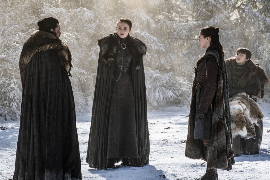 Jon verrät Sansa und Arya seine Identität... bzw. lässt es Bran für sich tun.