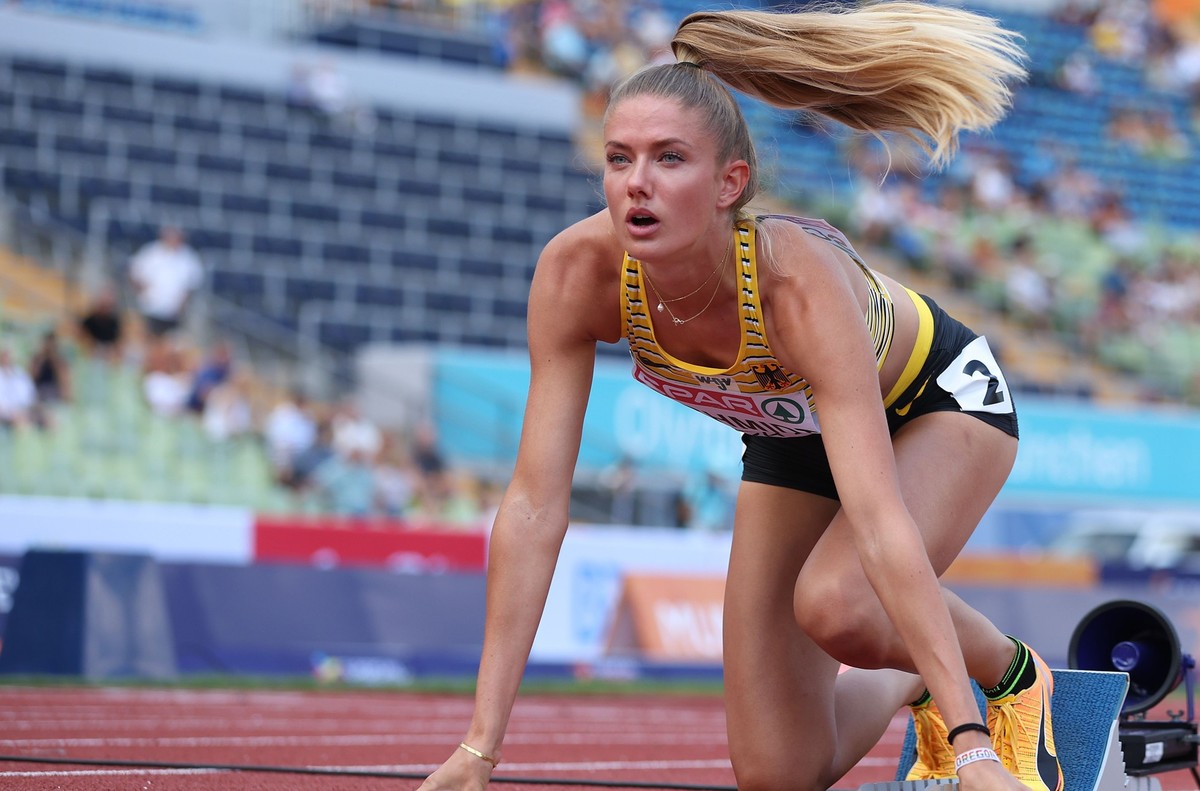 MUNICH, GERMANY - AUGUST 16: Alica Schmidt of Germany looks on prior to competing in the Women&#039;s 400m Semifinal 3 on day 6 of the European Championships Munich 2022 at Olympiapark on August 16, 2 ...