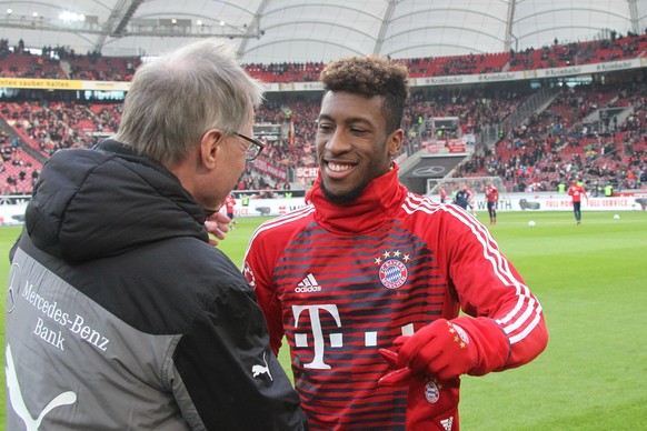 Michael Reschke (l.) umarmt Kingsley Coman, den er einst zum FC Bayern holte.