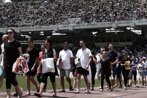 Griechenland, Zeugen Jehovas, International Convention in Athen July 6, 2019 - Athens, Greece - Jehovah s Witnesses prepare to get baptized the second day of the Jehovahâ€� �s Witnesses Convention at  ...