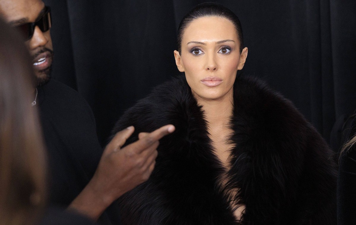 February 2, 2025, Los Angeles, California, USA: Kanye West and wife Bianca Censori at the 67th Grammy Awards held at Crypto.com Arena in Los Angeles California on Sunday February 2, 2025. JAVIER ROJAS ...