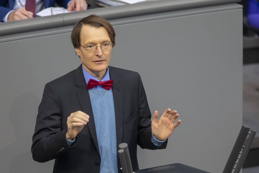 Deutschland, Berlin, Bundestag,95. Sitzung, Bundestag berät über vorgeburtliche genetische Bluttests, Karl Lauterbach SPD, 11.04.2019 *** Germany Berlin Bundestag 95 Session Bundestag discusses prenat ...