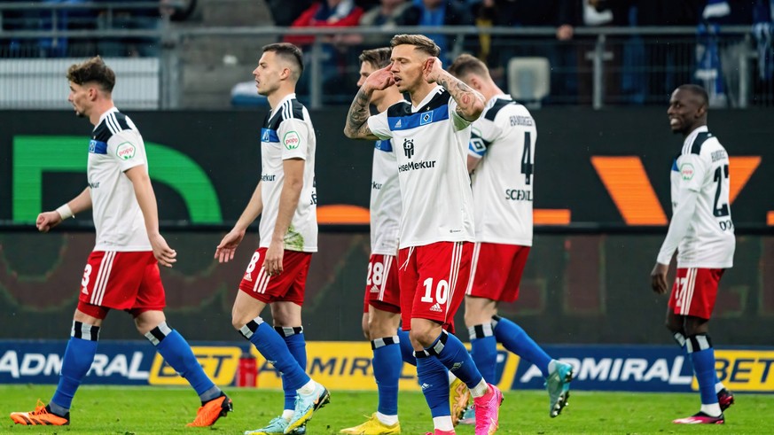 Torjubel Hamburger SV nach Tor zum 2:1 Sonny Kittel Hamburger SV, 10 Hamburger SV vs. SC Paderborn, Fussball, 2. Bundesliga, Spieltag 31, Saison 2022/23, 05.05.2023 DFL REGULATIONS PROHIBIT ANY USE OF ...