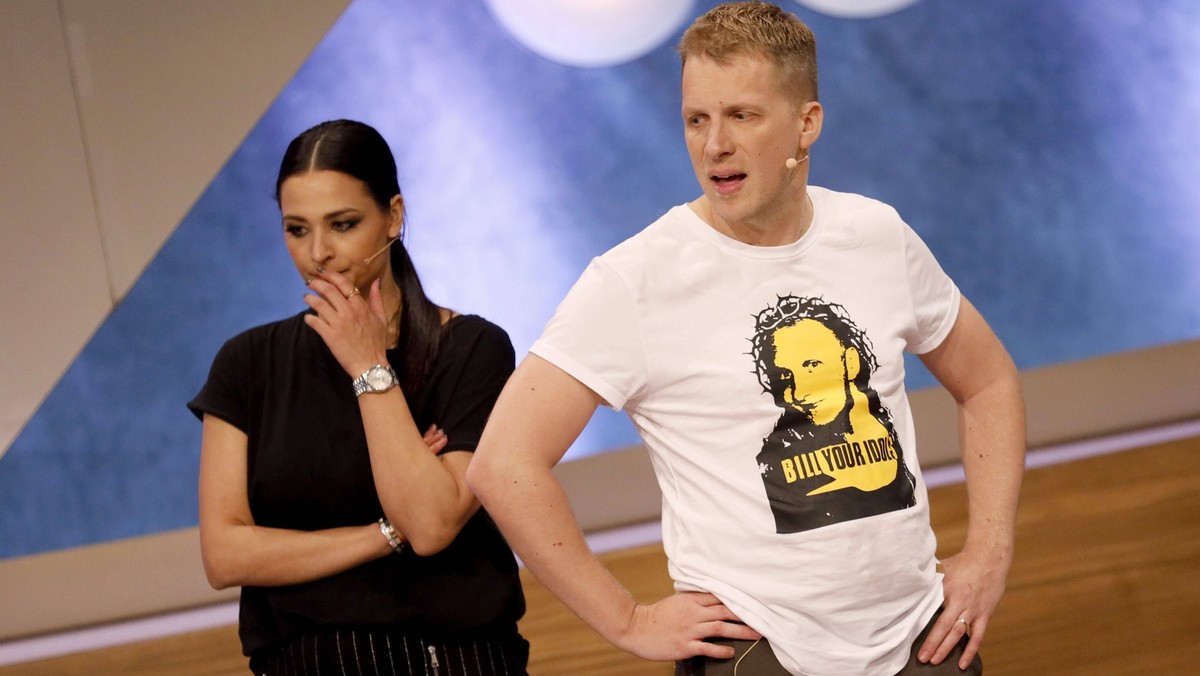 Entertainer Oliver Pocher mit Ehefrau Amira Pocher in der RTL-Live-Show Pocher vs. Wendler - Schluss mit lustig in den NOBEO Studios. Nach ihrer Hochzeit 2019 gaben beide im August 2023 ihre Trennung ...