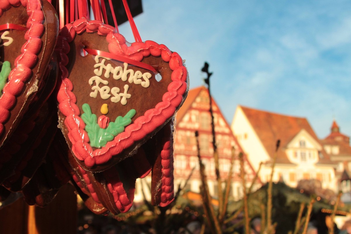 Weihnachtsmarkt-Besuch bei milden Temperaturen? Das kann im Dezember passieren.