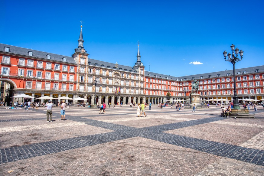 Madrid, Spain - August 28, 2023: The historic Plaza Mayor in Madrid is one of the top tourist locations in Spain. The square served as a market square going as far back as the 15th century. Model Rele ...