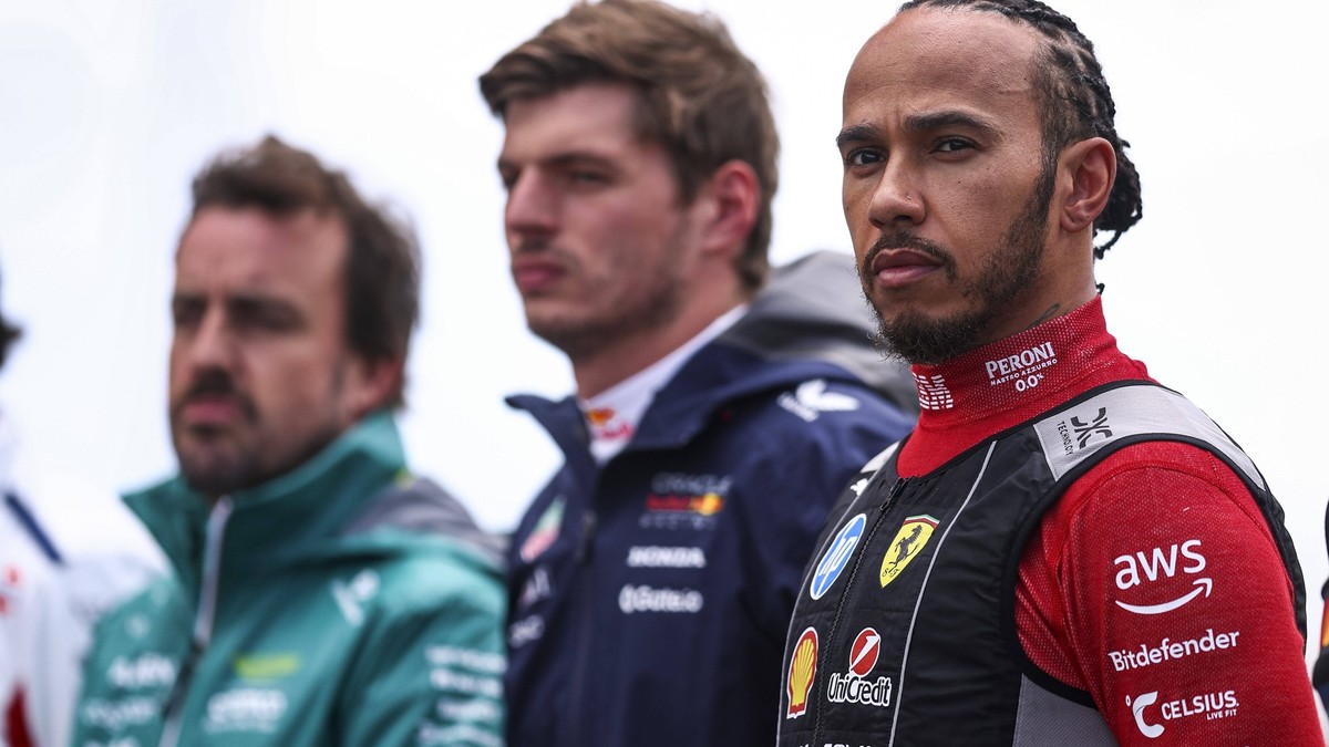 F1 - BRITISH GRAND PRIX 2025 VERSTAPPEN Max ned, Red Bull Racing RB21, portrait ALONSO Fernando spa, Aston Martin F1 Team AMR25, portrait HAMILTON Lewis gbr, Scuderia Ferrari SF-25, portrait during th ...