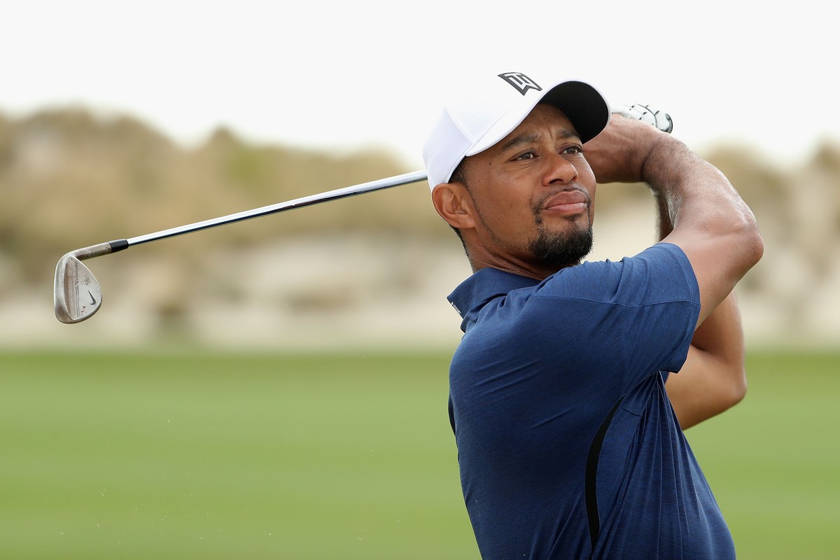 NASSAU, BAHAMAS - DECEMBER 02: Tiger Woods of the United States hits his third shot on the third hole during round two of the Hero World Challenge at Albany, The Bahamas on December 2, 2016 in Nassau, ...