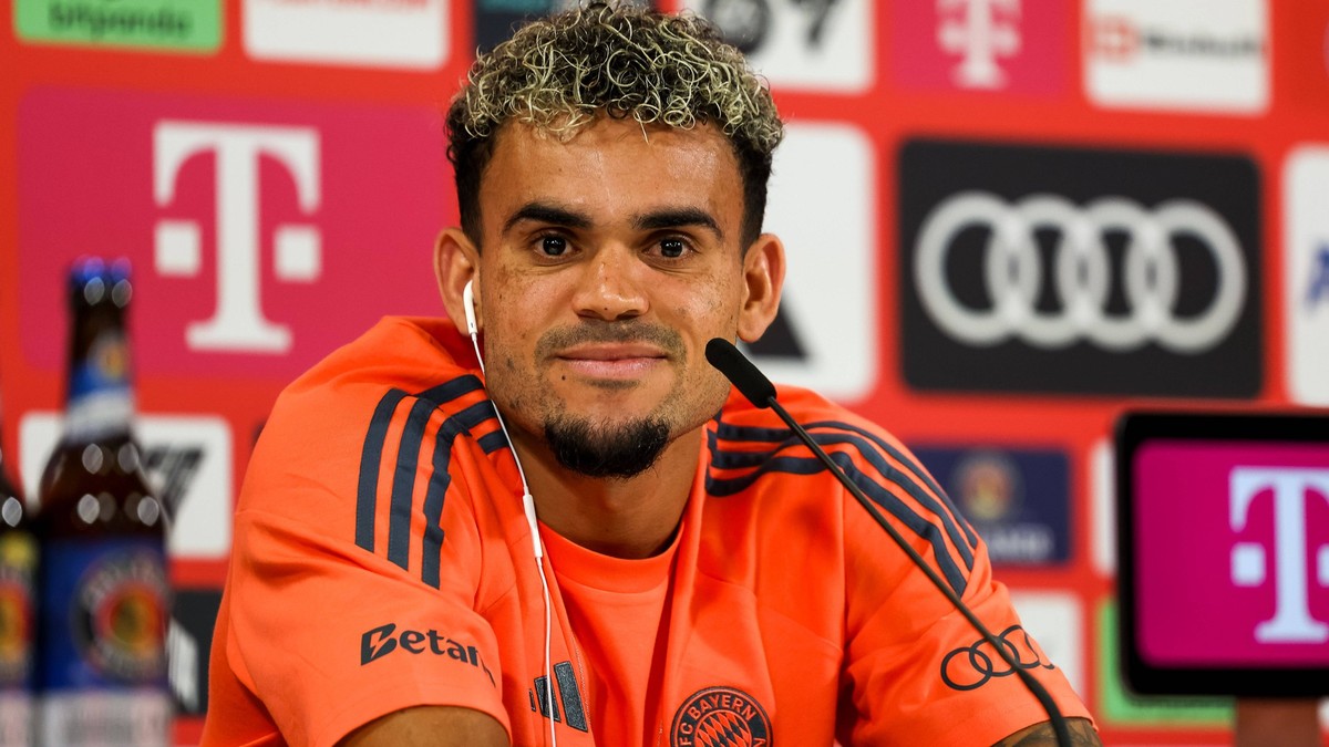 FC Bayern: Luis Díaz stolpert über eine Frage zu Nick Woltemade