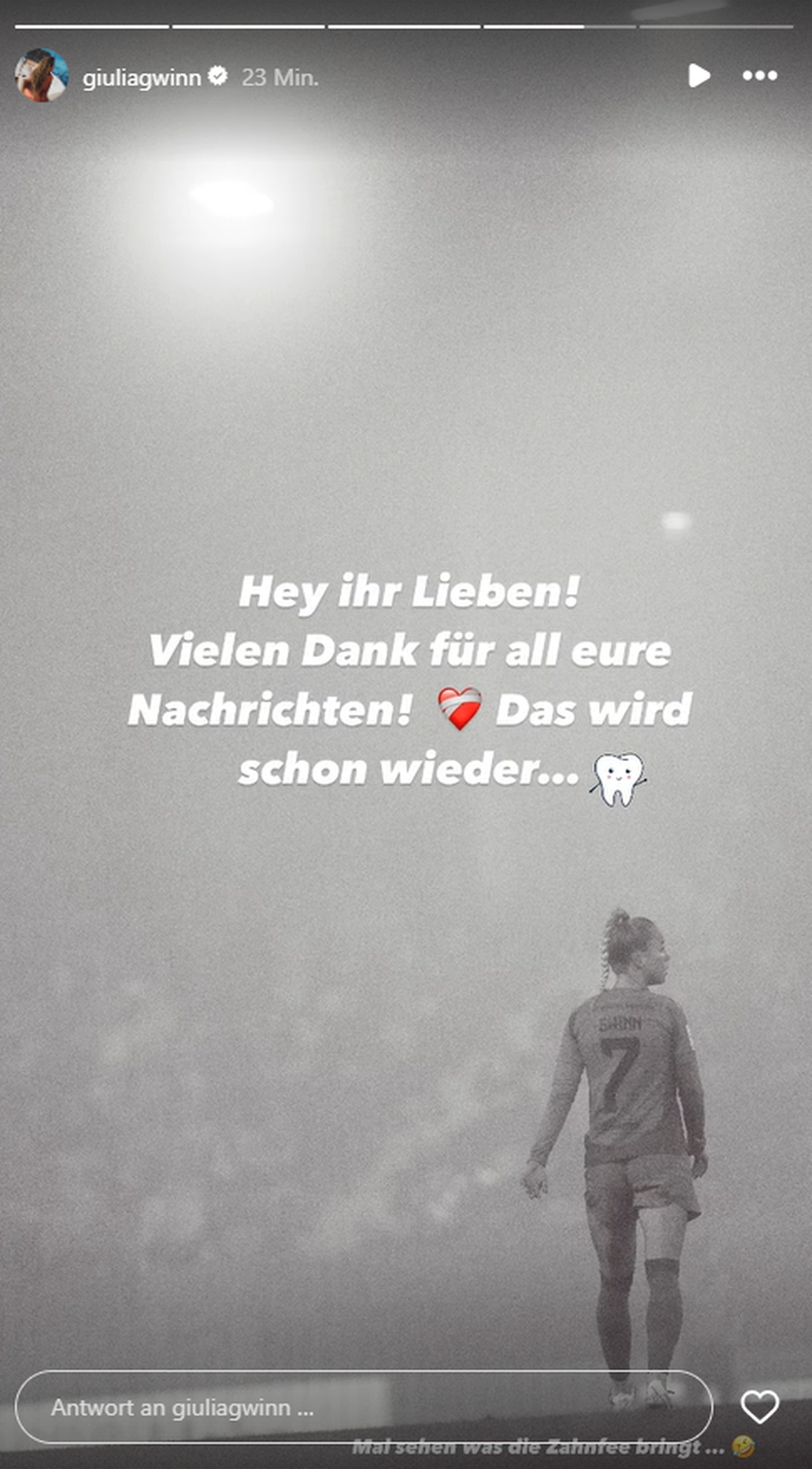 Giulia Gwinn hofft auf die Zahnfee.