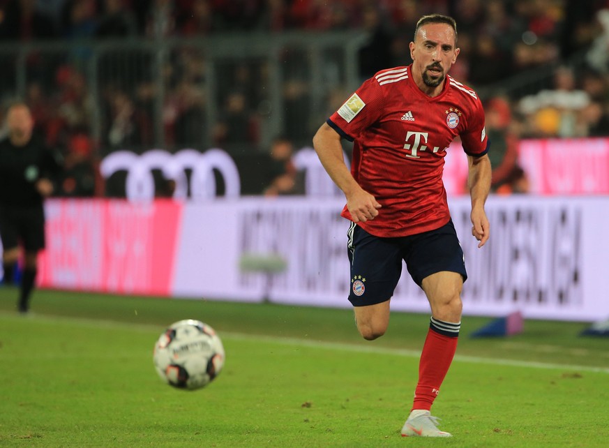 25.09.2018, 1. BL, FC Bayern vs FC Augsburg, Allianz Arena Muenchen, im Bild: Franck Ribery (FCB) DFL REGULATIONS PROHIBIT ANY USE OF PHOTOGRAPHS AS IMAGE SEQUENCES AND / OR QUASI VIDEO. *** Franck Ri ...