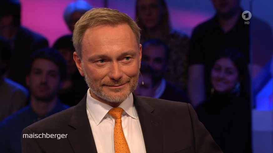 Bundesfinanzminister Christian Lindner (FDP) verteidigt die Buchführung mit Sondervermögen.