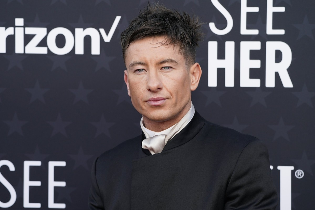 ARCHIV - 14.01.2024, USA, Santa Monica: Barry Keoghan kommt zu den 29. Critics Choice Awards im Barker Hangar. (zu dpa: «Ringo Starr: Barry Keoghan für Drummer-Filmrolle «großartig»») Foto: Jordan Str ...