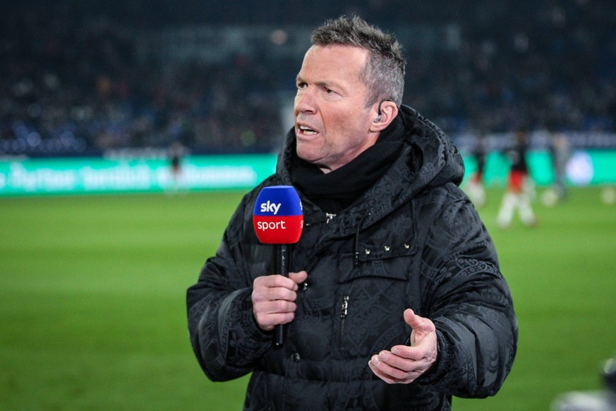 1. Fussball Bundesliga, Schalke 04 vs. VfB Stuttgart, 25.02.2023 Sky Experte Lothar Matthäus -- DFL REGULATIONS PROHIBIT ANY USE OF PHOTOGRAPHS AS IMAGE SEQUENCES AND/OR QUASI-VIDEO. *** 1 Football Bu ...