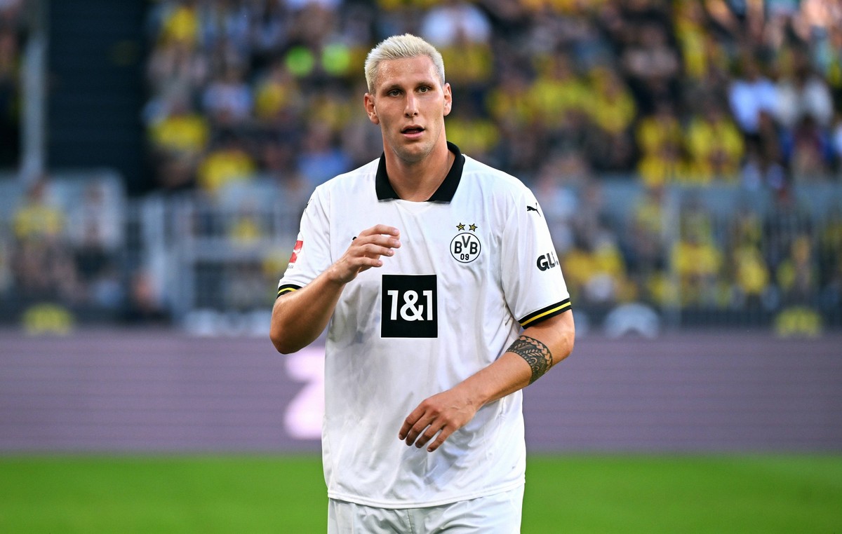 Fussball, Bundesliga, Deutschland, Herren, Testspiel zur Saison 2024/2025, Signal Iduna Park Dortmund: Bor. Dortmund - Aston Villa 2:0 Niklas Süle BVB. Aktion, Einzelbild. *** Football, Bundesliga, Ge ...