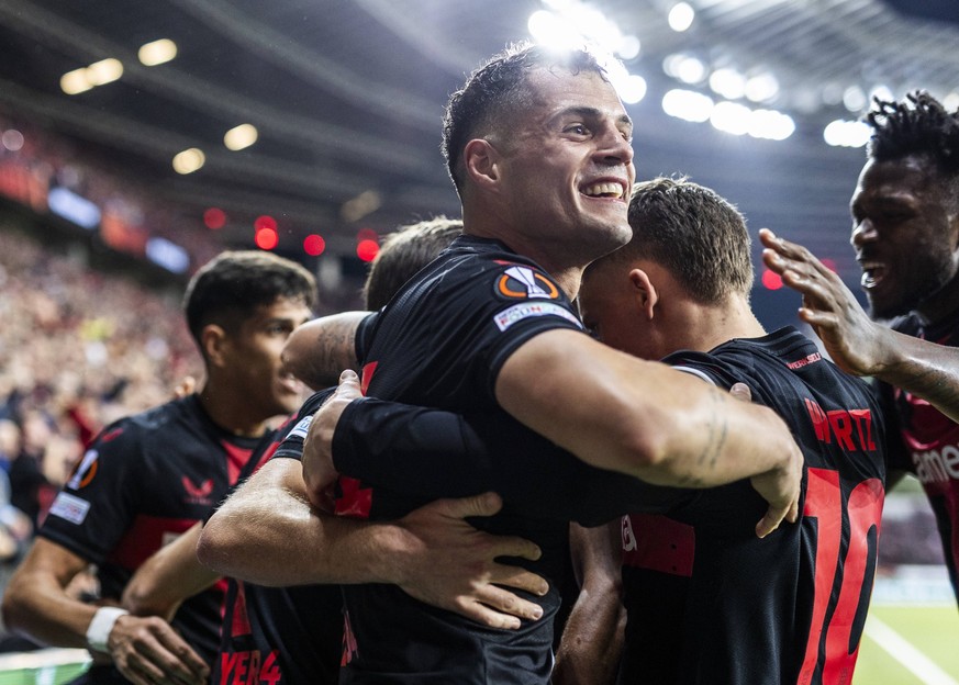 Leverkusen, Bayarena, 11.04.2024: Jonas Hofmann Leverkusen celebrates scoring the 1:0 goal with Granit Xhaka Leverkusen during the Europa League match Bayer 04 Leverkusen vs. West Ham United. *** Leve ...