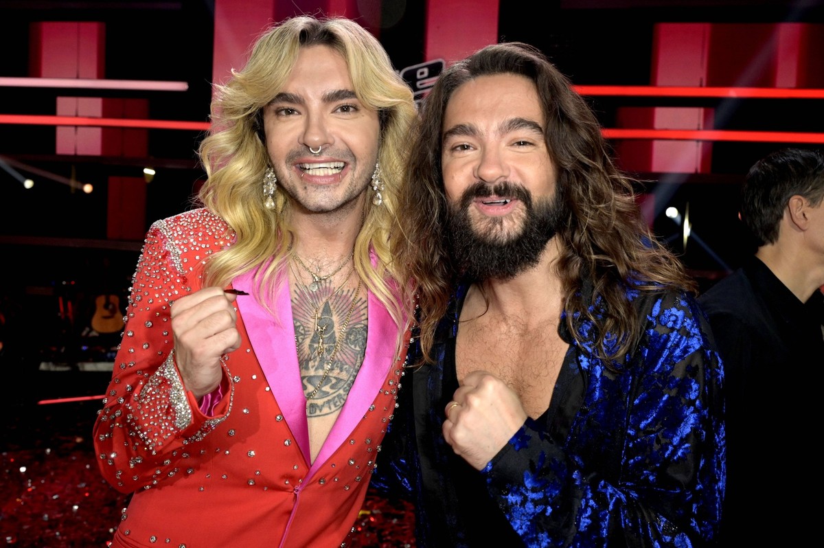 Bill Kaulitz und Tom Kaulitz im Finale der 13. Staffel der Castingshow The Voice of Germany 2023 im Studio H Berlin Adlershof. Berlin, 08.12.2023 *** Bill Kaulitz and Tom Kaulitz in the final of the 1 ...