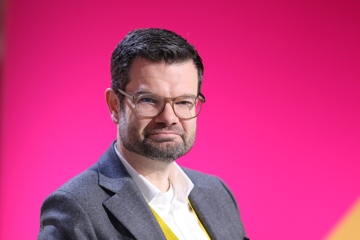 23.04.2023, Berlin: Marco Buschmann (FDP), Bundesjustizminister, beim FDP-Bundesparteitag. Diskutiert wird ein Antrag zur Reform des �ffentlich-rechtlichen Rundfunks. Foto: Joerg Carstensen/dpa +++ dp ...