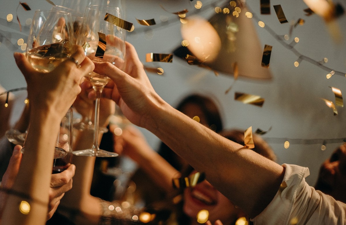 Klar, eine gute Party braucht Leute, aber bei einem JGA kommt es eher auf Qualität statt Quantität an.
