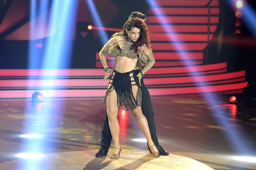 La estrella de «Let’s Dance» Christina Loft llora de alegría